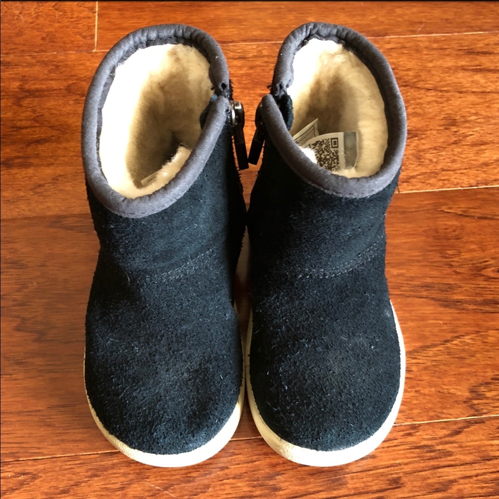 **Sold** Ugg boots